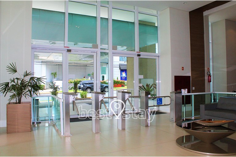 lf1213B - Próximo ao Shopping, e Bairro Batel