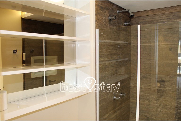 i141A- Um encanto. Super equipado e muito conforto