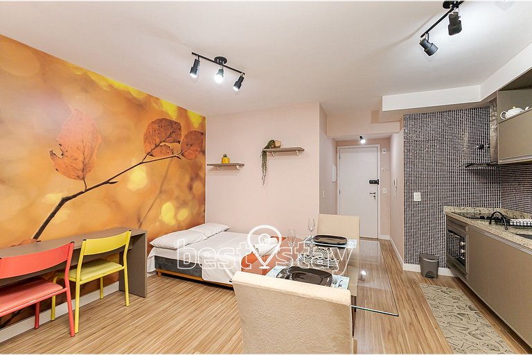 i073A- Charmosinho curitibano, em condomínio Clube