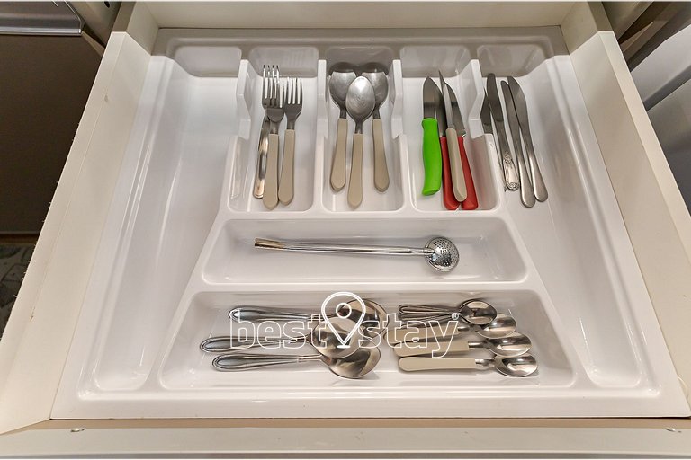 i073A- Charmosinho curitibano, em condomínio Clube