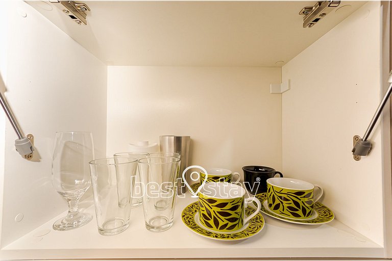 i073A - Charmosinho curitibano, melhor condomínio