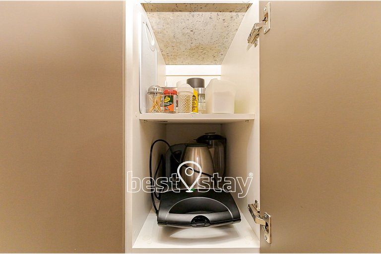 i073A- Charmosinho curitibano, em condomínio Clube