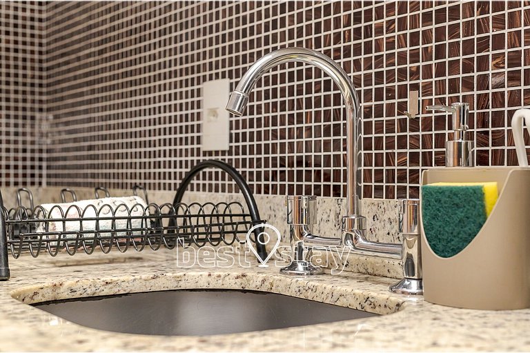 i073A- Charmosinho curitibano, em condomínio Clube