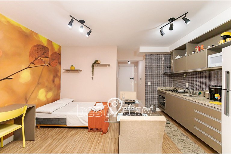 i073A- Charmosinho curitibano, em condomínio Clube