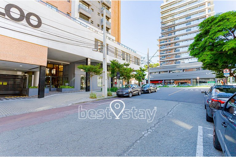 i073A- Charmosinho curitibano, em condomínio Clube